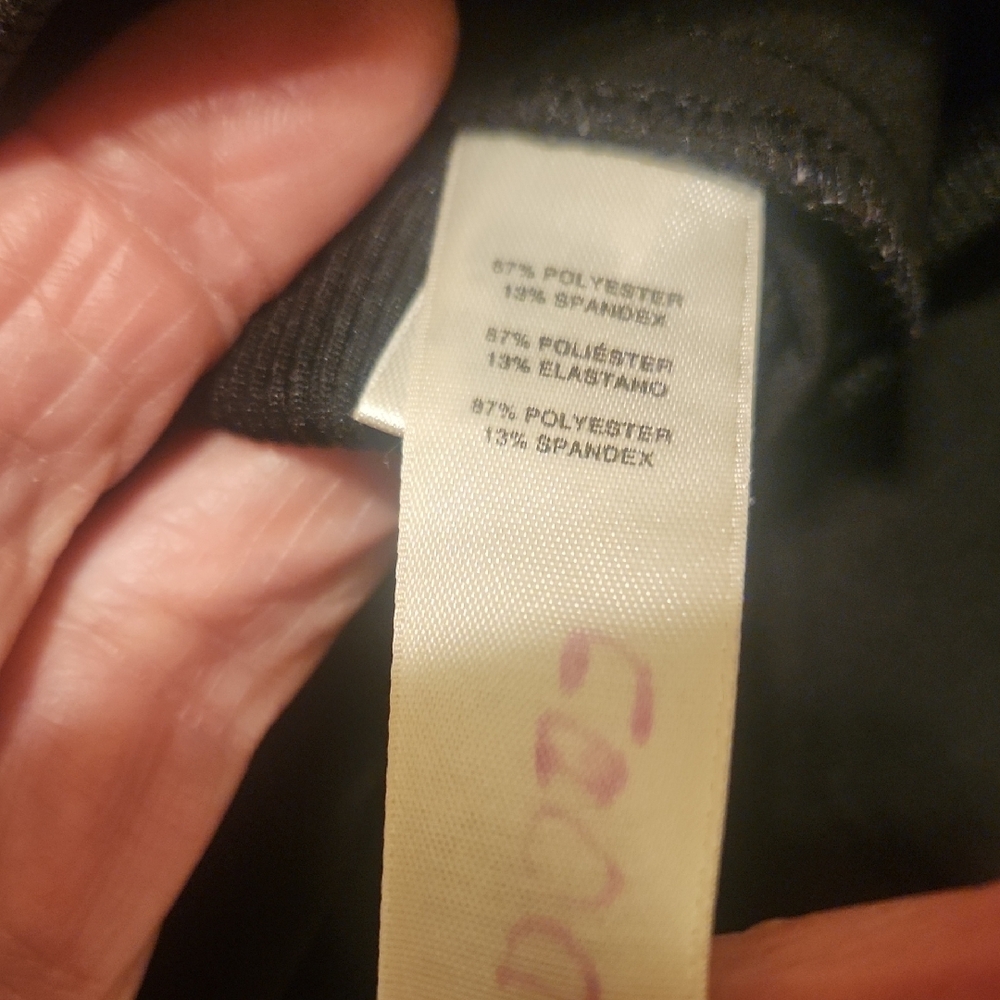 Chico's Zenergy Black Capri Lightweight Pants, Chico's Size 2 (12), Like New - Picture 3 of 12